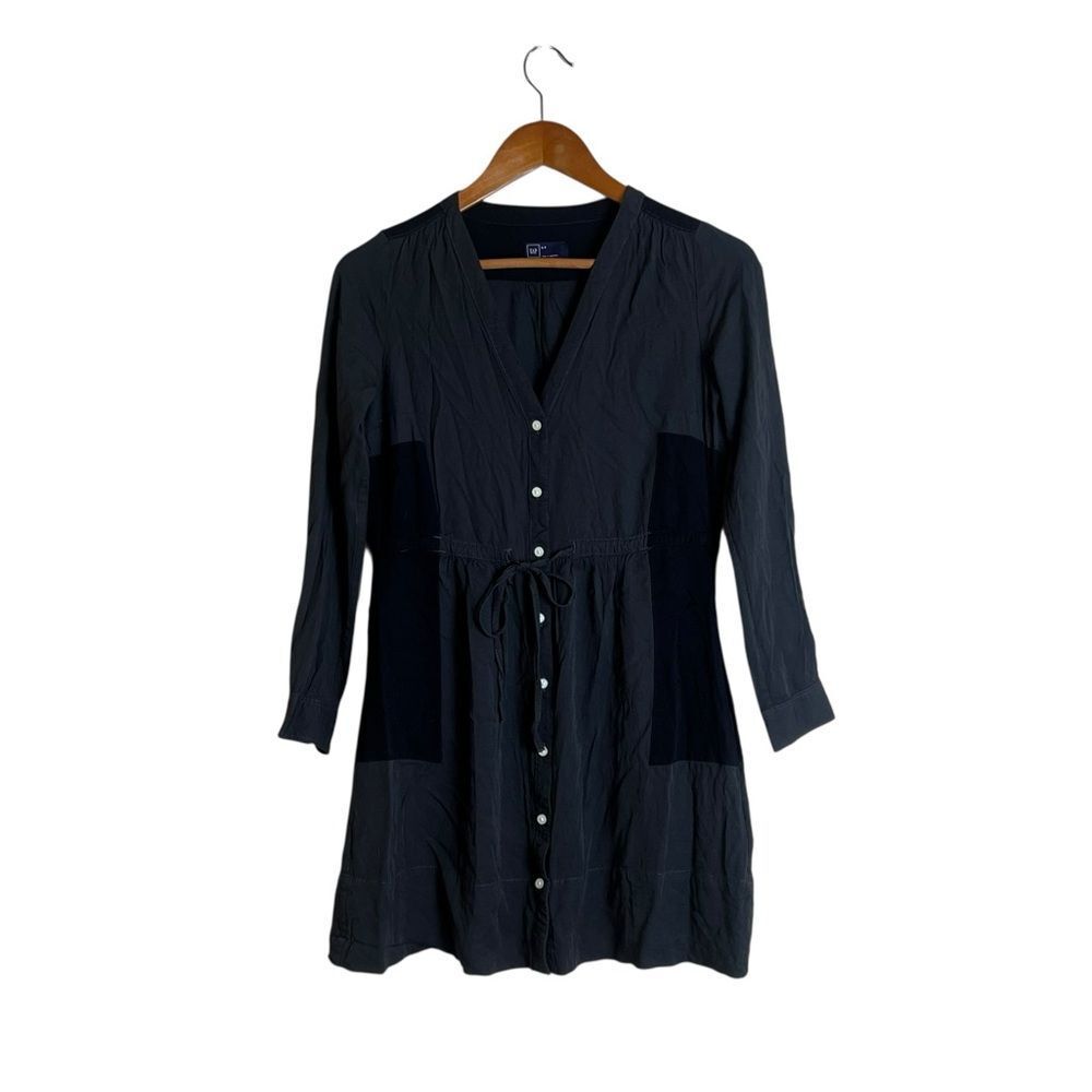 Gap grey long sleeve mini dress.‎ Size 0P